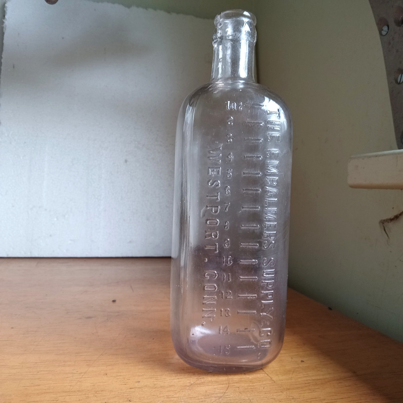 THE EMBALMERS SUPPLY CO WESTPORT,CONN 120 YR OLD POISON BOTTLE FOR DEAD BODIES