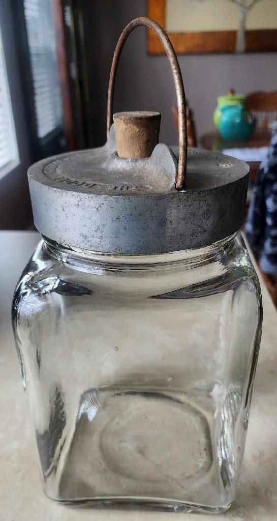 ANTIQUE DODGE CHEMICAL CO. BOSTON MA. 4 QT EMBALMING FLUID MORTICIAN GLASS JAR
