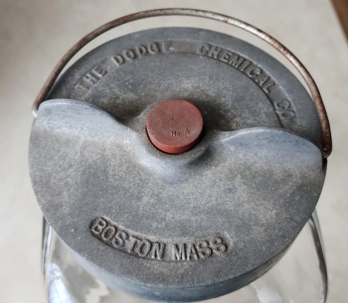 ANTIQUE DODGE CHEMICAL CO. BOSTON MA. 4 QT EMBALMING FLUID MORTICIAN GLASS JAR
