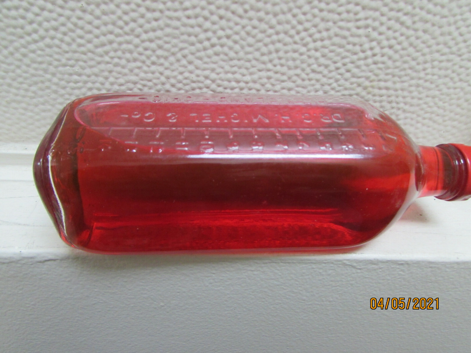 DR. G.H. Michel 3 star paragon fluid arterial embalming fluid bottle (St6003)