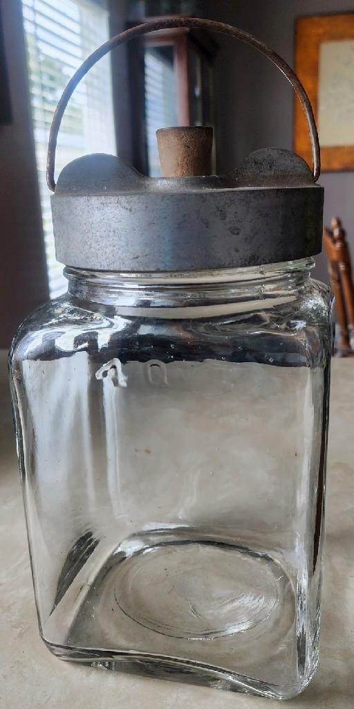 ANTIQUE DODGE CHEMICAL CO. BOSTON MA. 4 QT EMBALMING FLUID MORTICIAN GLASS JAR